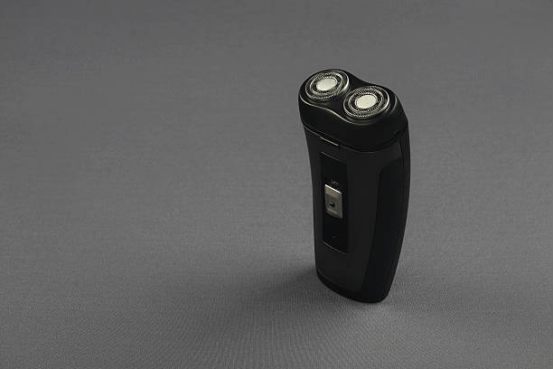 Foil Shaver with Ultra-Fast Rechargeable Battery